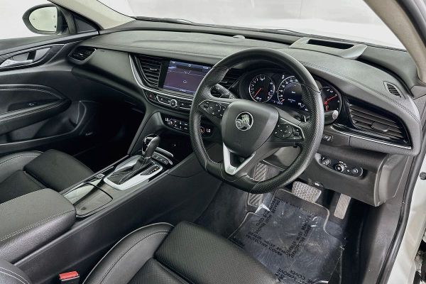 2018 Holden CALAIS V ZB image