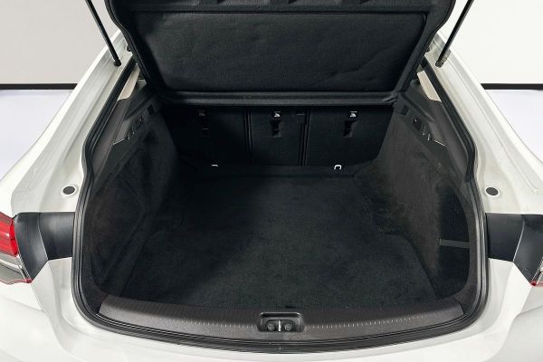 2018 Holden CALAIS V ZB image