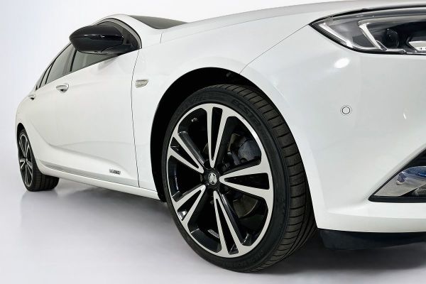 2018 Holden CALAIS V ZB image