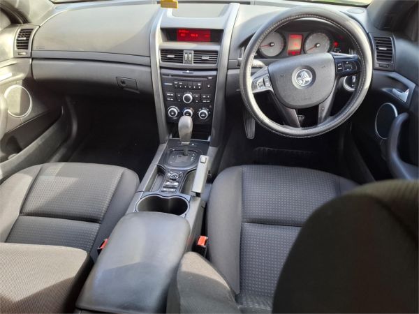 2007 Holden Commodore Sedan VE SV6 image