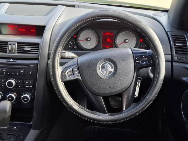 2007 Holden Commodore Sedan VE SV6 image