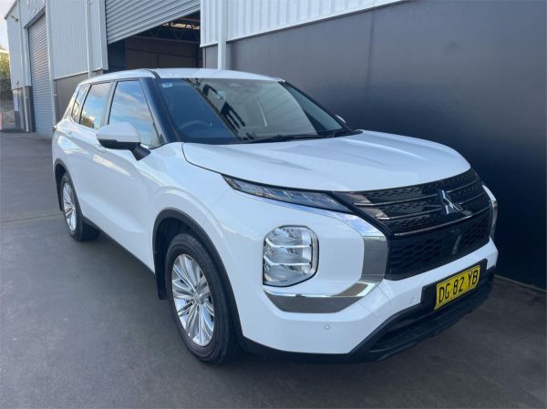 2023 Mitsubishi Outlander Wagon ZM MY23 ES image