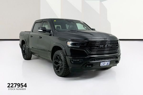 2022 RAM 1500 DT Limited image