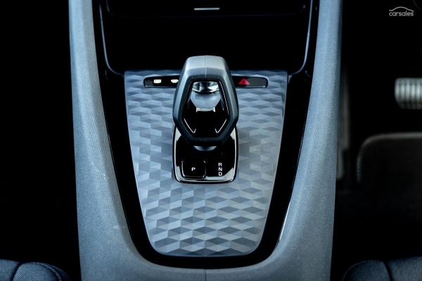 2025 Polestar 2 Standard range Single motor Auto MY25 image