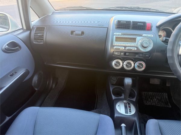 2005 HONDA JAZZ 5D HATCHBACK UPGRADE GLi image