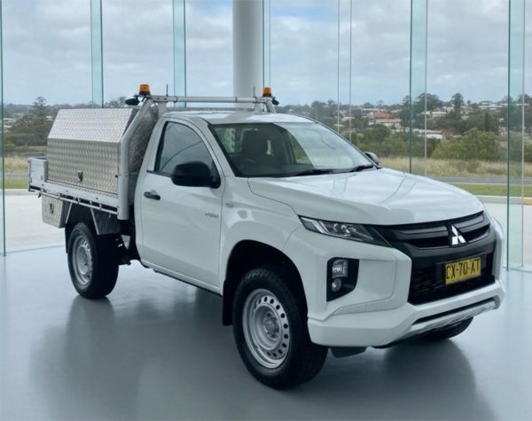 2019 MITSUBISHI TRITON C/CHAS MR MY20 GLX (4x4) image
