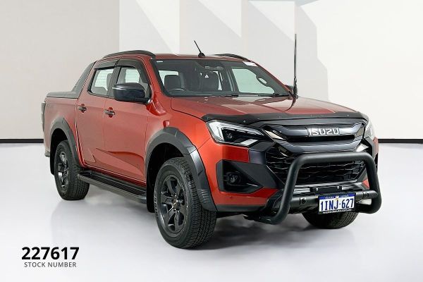 2024 Isuzu D-MAX  X-TERRAIN image