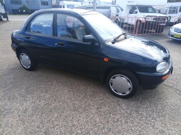 1994 Mazda 121 Sedan DB1052 image