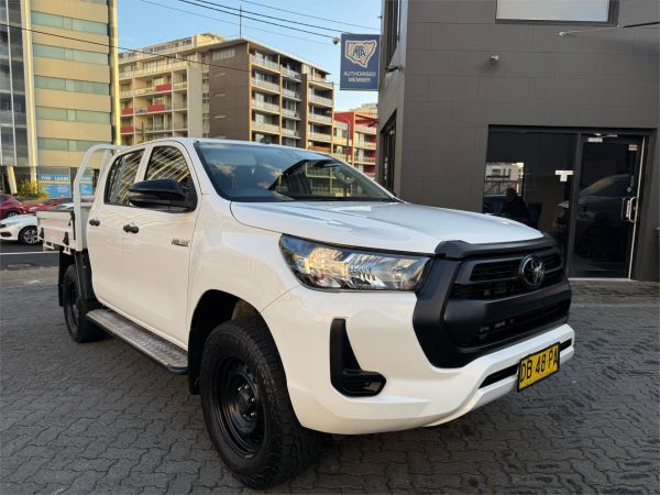 2021 TOYOTA HILUX DOUBLE CAB P/UP GUN135R FACELIFT WORKMATE HI-RIDER image