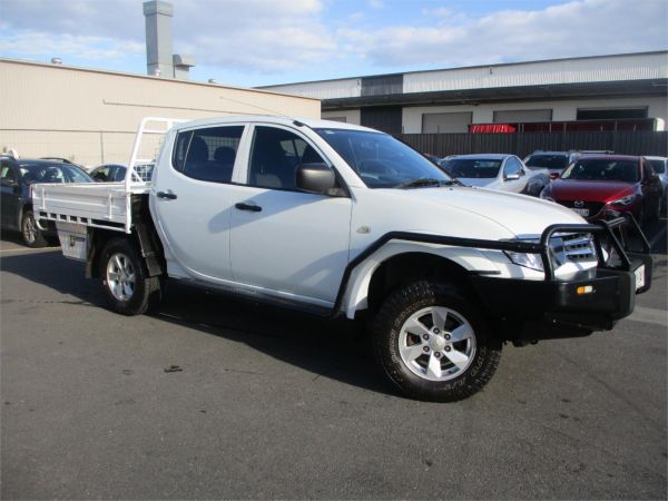 2013 Mitsubishi Triton Utility MN MY14 GLX image