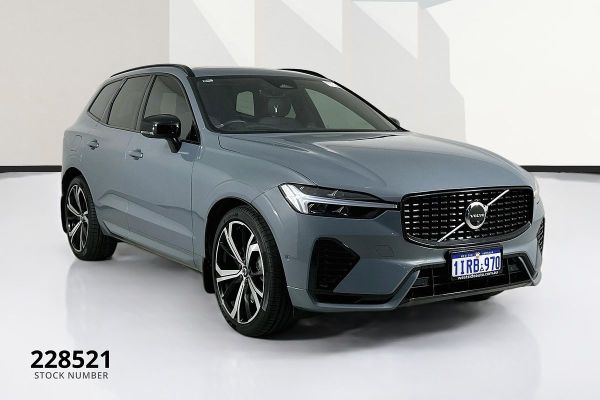 2022 Volvo XC60  Recharge Ultimate T8 image