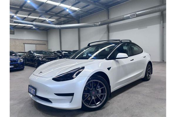 2021 Tesla Model 3  Standard Range Plus image