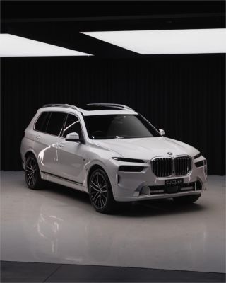 2022 BMW X7 G07 xDrive40d Design Pure Excellence image