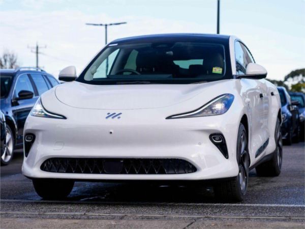 2026 IM Presented by MG Motor IM6 S12L MY25 Platinum image
