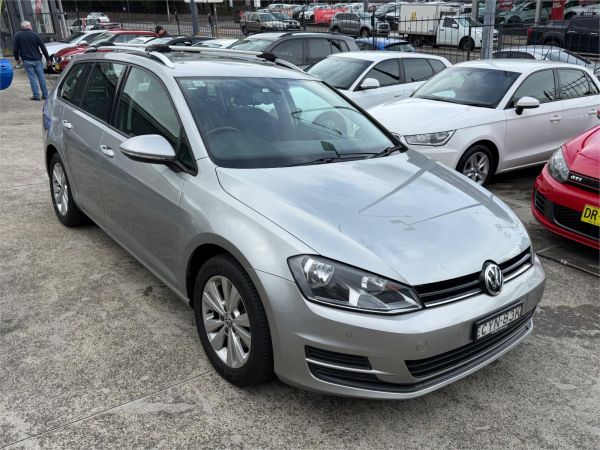 2015 VOLKSWAGEN GOLF 4D WAGON AU MY15 90 TSI COMFORTLINE image