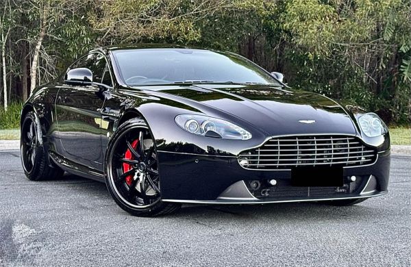 2016 ASTON MARTIN V8 2D COUPE MY16 VANTAGE image