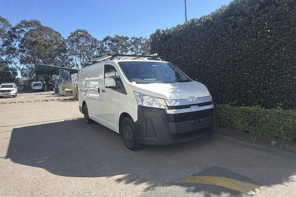 2022 Toyota Hiace GDH300R LWB image