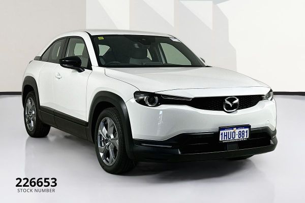 2023 Mazda MX-30  G20e Evolve image