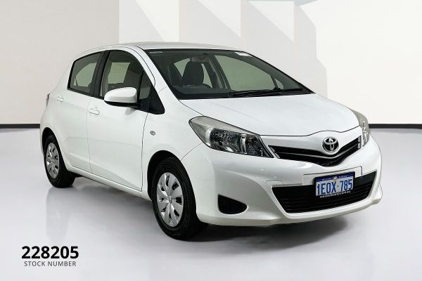 2014 Toyota YARIS YR NCP130R image