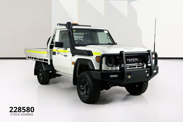 2024 Toyota Landcruiser GDJL79R GXL image
