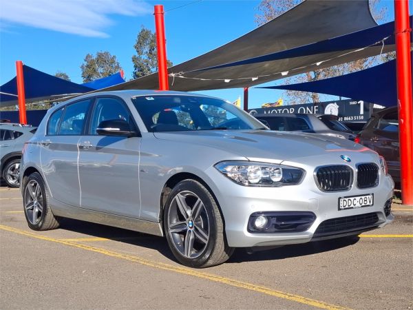 2016 BMW 1 Series Hatchback F20 LCI 120i Sport Line image
