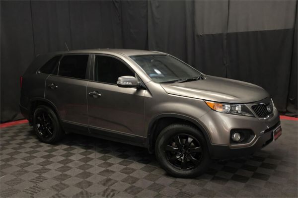 2010 KIA SORENTO 4D WAGON XM Si (4x2) image