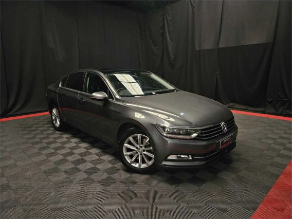 2015 VOLKSWAGEN PASSAT 4D SEDAN 3C MY16 132 TSI COMFORTLINE image