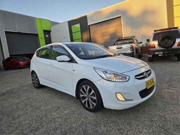 2017 Hyundai Accent Hatchback RB4 MY17 SR image