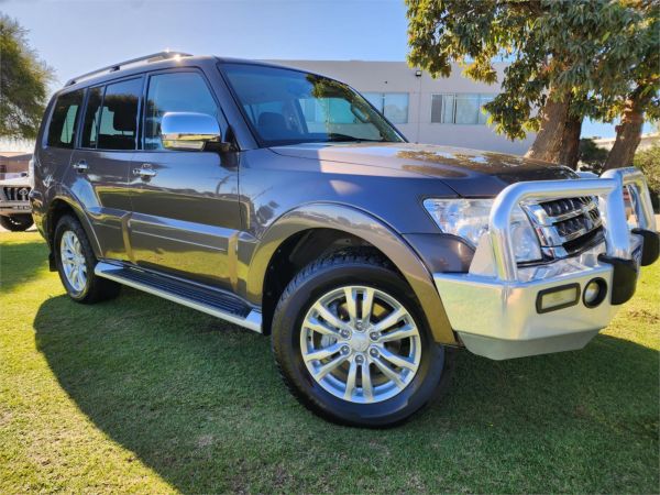 2015 MITSUBISHI PAJERO 4D WAGON NX MY15 GLX LWB (4x4) image