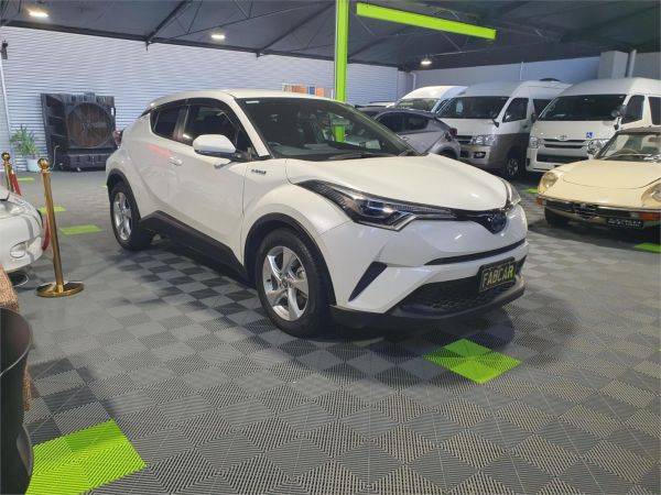 2019 Toyota C-HR NGX10R G image