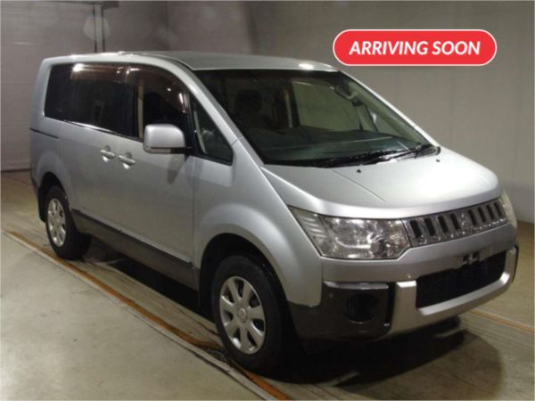 2013 Mitsubishi Delica People Mover CV5W D:5 M 4WD image