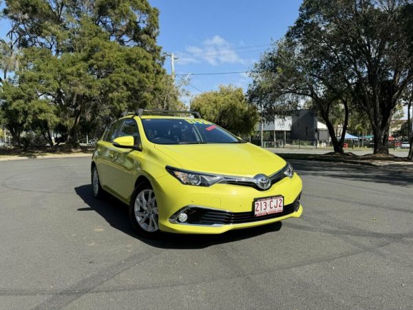 2016 Toyota Corolla ZRE182R ZR S-CVT Yellow 7 Speed Constant Variable Hatchback image