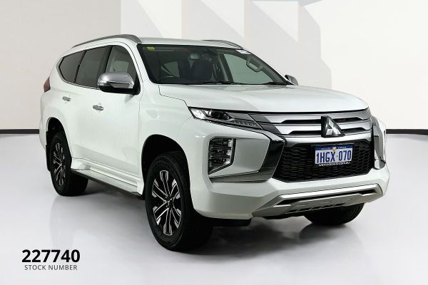 2021 Mitsubishi Pajero Sport QF GLS image