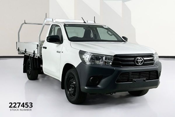 2018 Toyota HILUX WORKMATE TGN121R MY19 REAR WHEEL DRIVE image