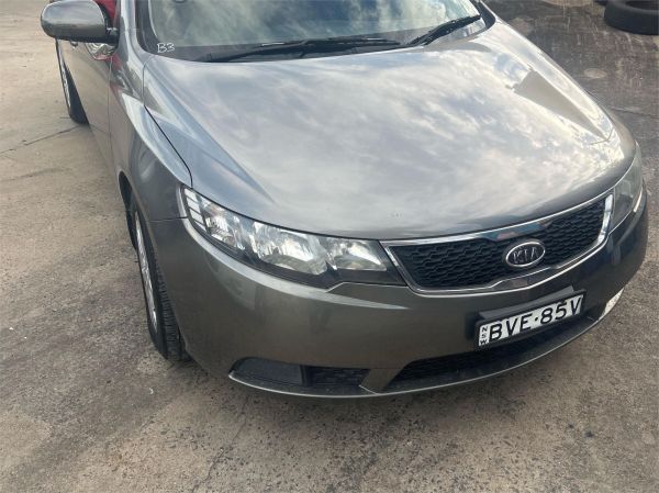 2011 KIA CERATO 5D HATCHBACK TD MY11 Si image