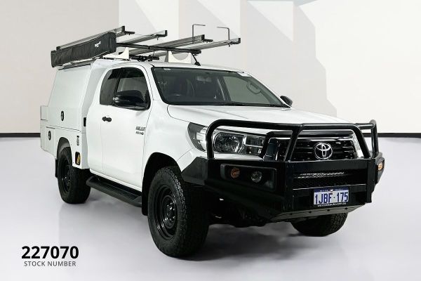 2018 Toyota HILUX SR (4x4) GUN126R MY19 4X4 image