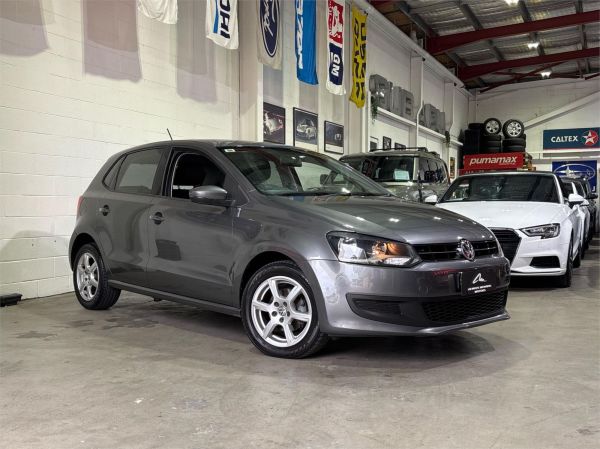 2012 VOLKSWAGEN POLO 5D HATCHBACK 6R MY13 66 TDI COMFORTLINE image