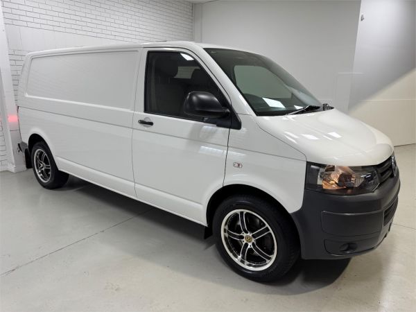 2010 VOLKSWAGEN TRANSPORTER VAN T5 MY10 132 TDI LWB LOW image