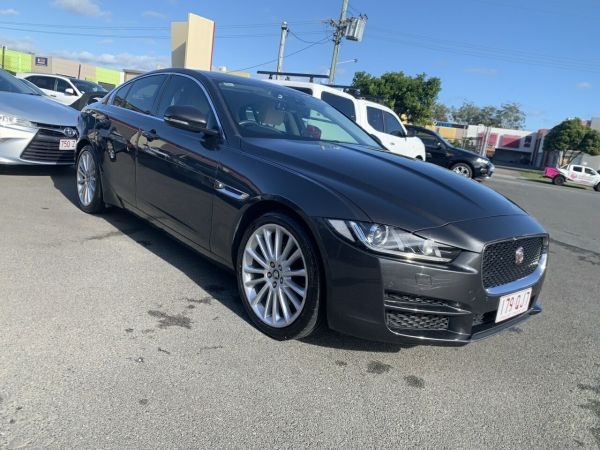 2016 Jaguar XE Prestige 2.0T Grey 8 Speed Automatic Sedan image