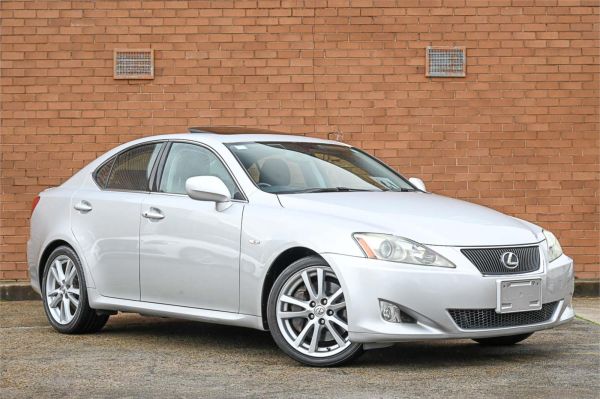2007 Lexus IS Sedan GSE21 Version S image