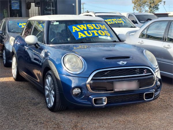 2016 MINI Hatch Hatchback F55 Cooper S image