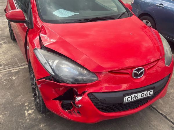 2012 MAZDA MAZDA2 5D HATCHBACK DE MY13 GENKI image