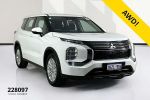 Image for 2023 Mitsubishi Outlander ZM ES