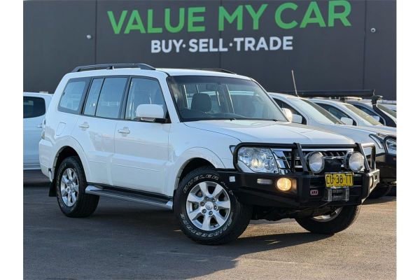 2019 Mitsubishi Pajero NX GLX image