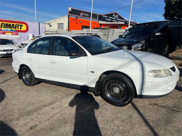 2001 HOLDEN COMMODORE 4D SEDAN VX EQUIPE image