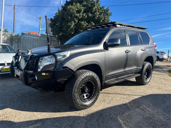 2015 TOYOTA LANDCRUISER 4D WAGON KDJ150R MY14 PRADO ALTITUDE (4x4) image