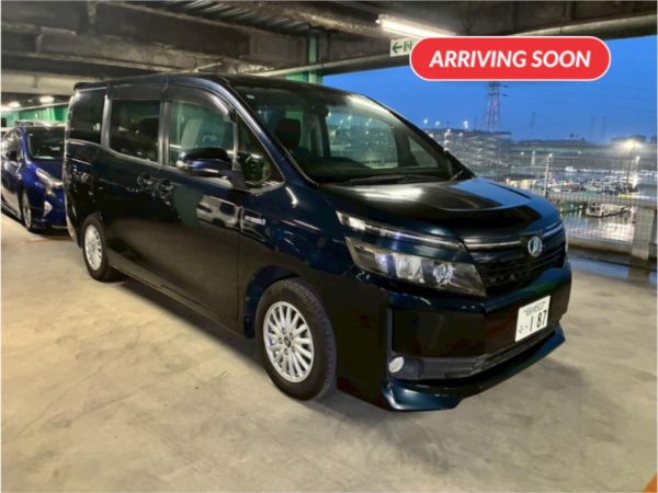 2014 Toyota Voxy People Mover Hybrid V image