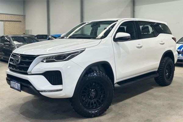 2024 Toyota Fortuner GUN156R GX image