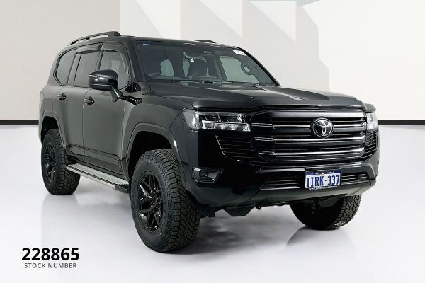 2025 Toyota Landcruiser FJA300R GXL image