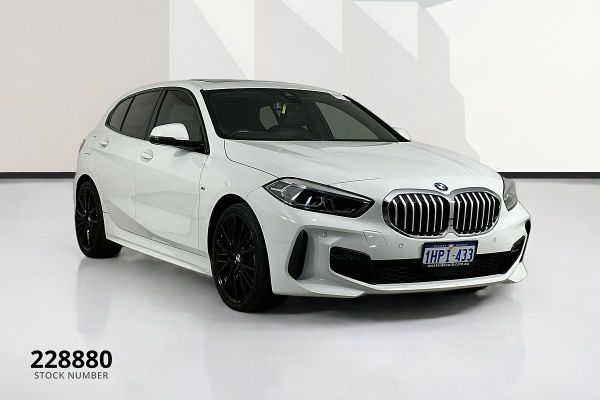 2022 BMW 1 Series F40 118i Sport image